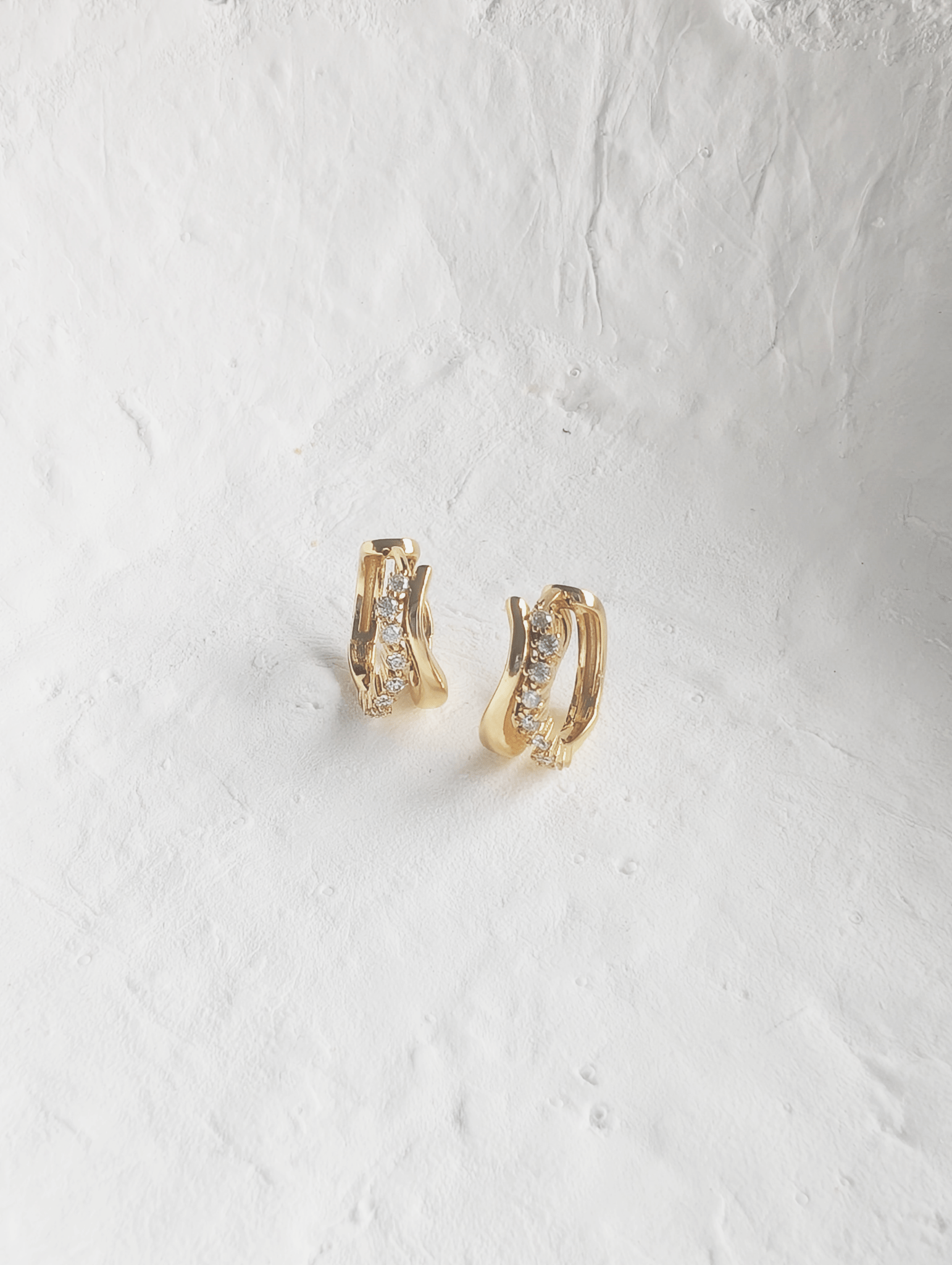 Dainty Linked Double Hoop Earrings 18k Gold Vermeil - LeAurelienne
