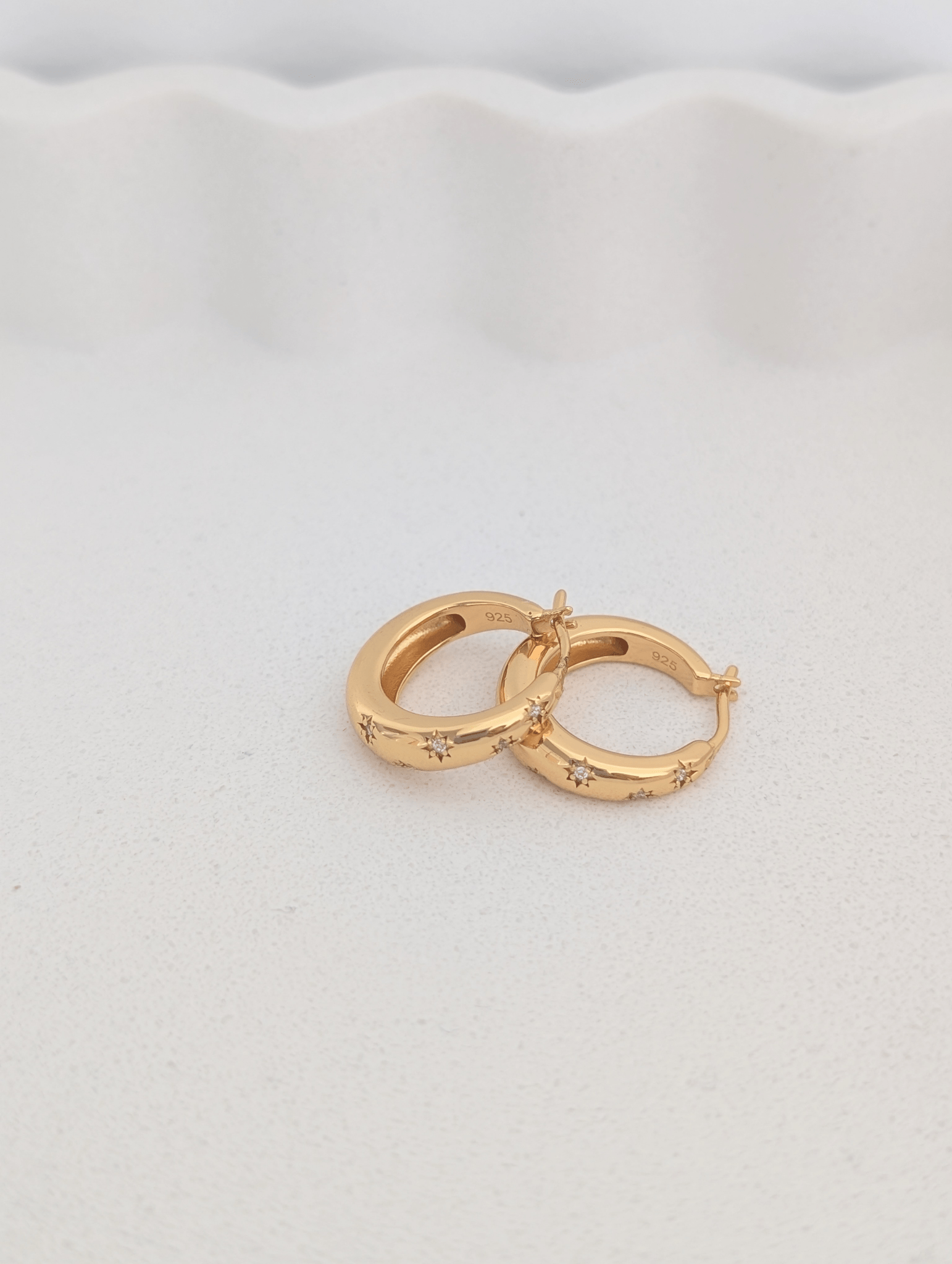 Lune Bloom Mini Stars Hoop Earrings 18k Gold Vermeil - LeAurelienne