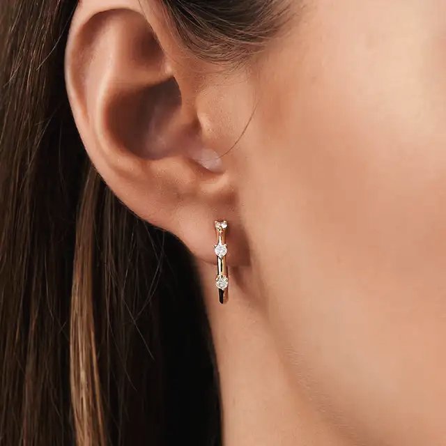 Radiant Tri - Glow Huggies Earrings 18k Gold Vermeil - LeAurelienne